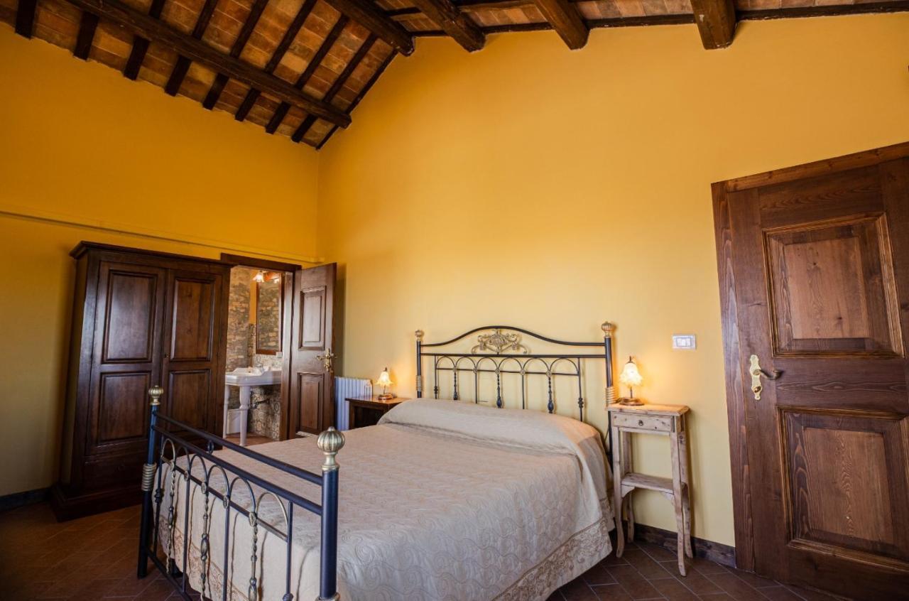 Castello Di Petecciano B&B Мошано-Сант'Анджело Экстерьер фото