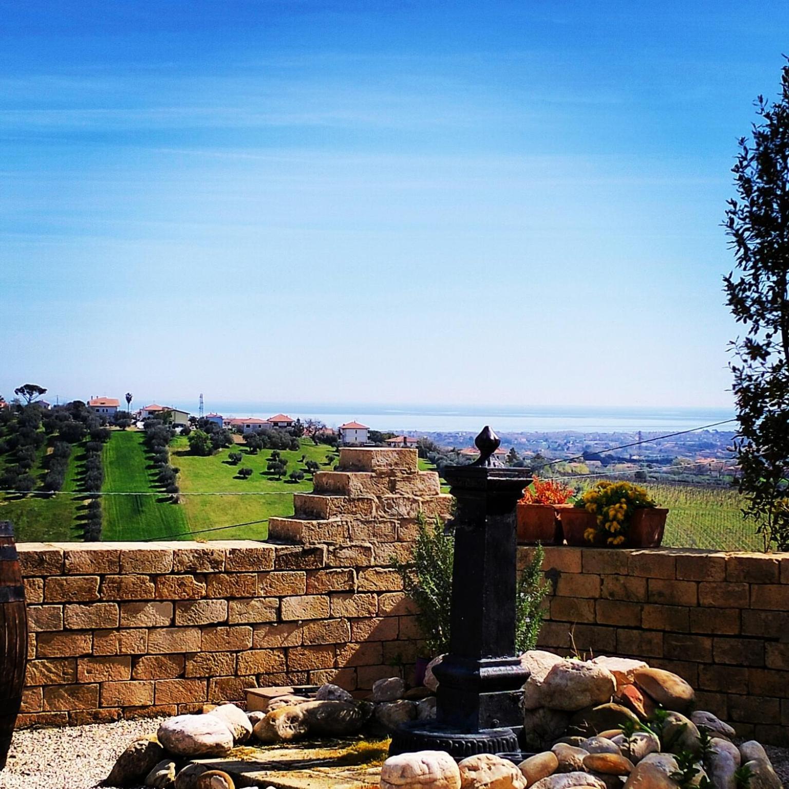 Castello Di Petecciano B&B Мошано-Сант'Анджело Экстерьер фото